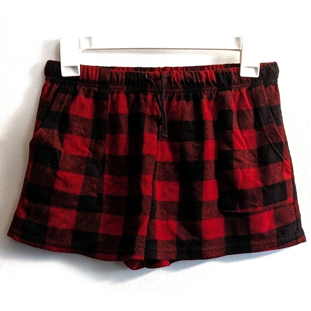 Women's Plush Plaid Flannel Pajama Shorts - Picture 2 of 10